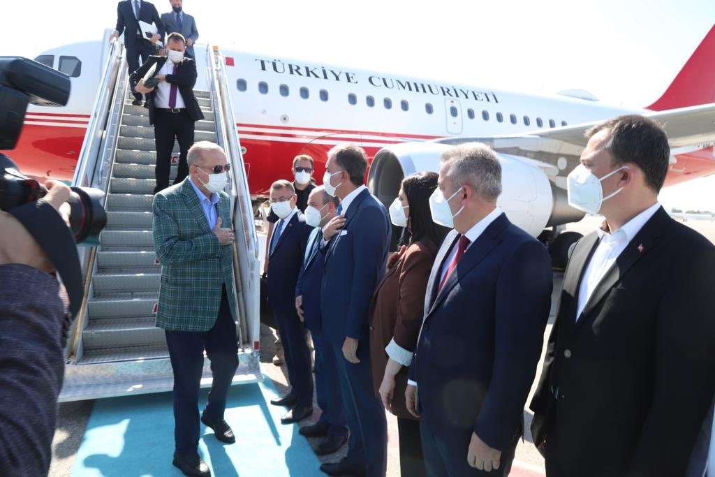Cumhurbaşkanımızın Teşrifleriyle Önce Temel Atma ve Toplu Açılış Töreni, Ardından 5.Uluslararası Adana Lezzet Festivali”nin Açılışı Gerçekleştirildi