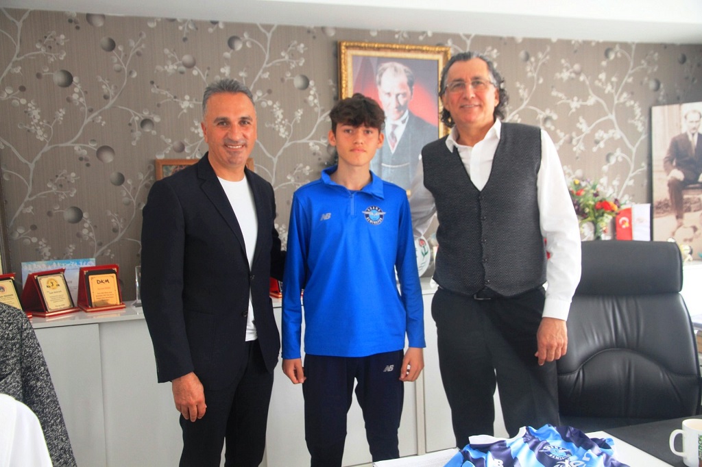 15 yaşındaki Büyükşehir sporcusu Adana Demirspor altyapı antrenörlerinin takibi ve talebi sonucunda Demirspor’a verildi