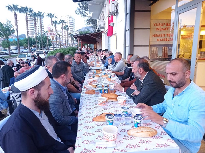 Kozan Yusuf Baysal Şirketler Grubu Ailesinin iftar programında buluştu