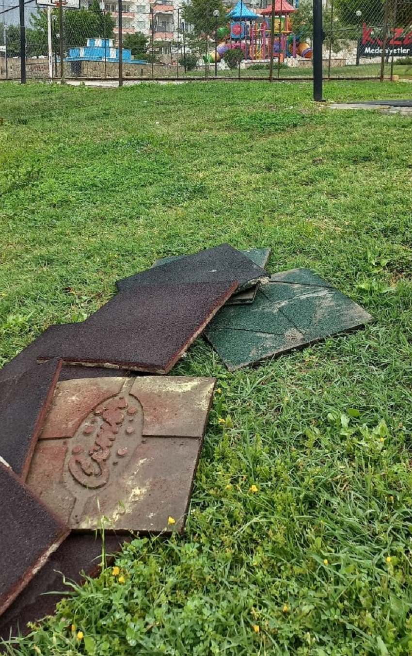 Kozan Şehit Ziya Özkozanoğlu Parkı'nda Yaşanan Zarar Verme Olayları Endişe Yaratıyor