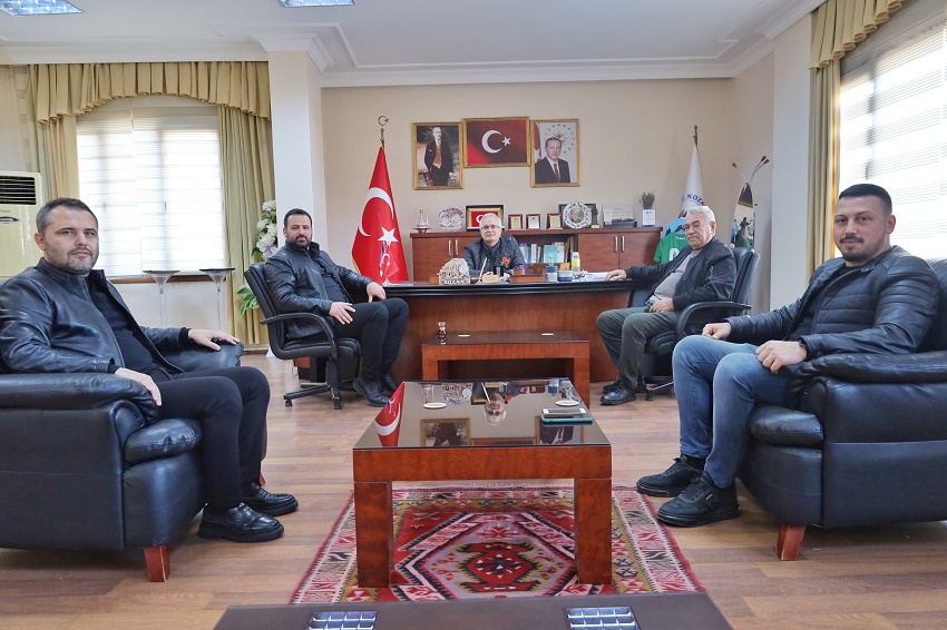 Kozan Belediye Başkanı Mimar Kazım Özgan’a ziyaretçi akını