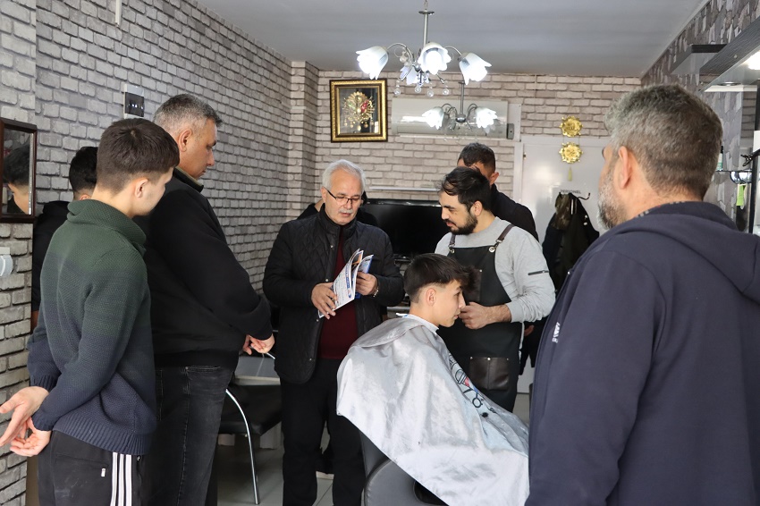 PALMİYE CADDESİ'NDEN ÖZGAN'A TAM DESTEK