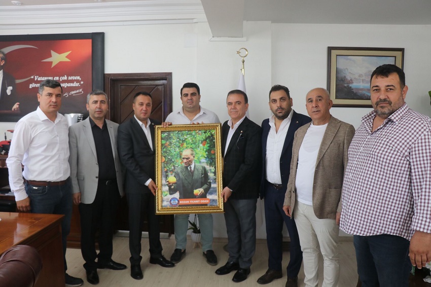 Kozan Ticaret Odasından İmamoğlu Belediye Başkanı Kasım Karaköse’ye Hayırlı Olsun Ziyareti
