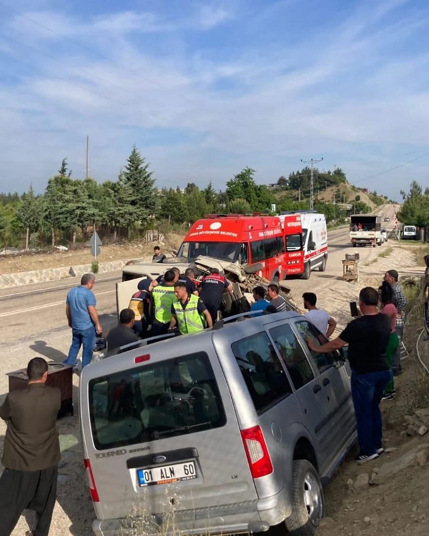 Kozan Akdam'da trafik kazasında yaralanan Osman Kayadelen hayatını kaybetti