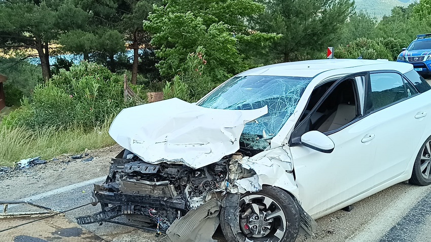 Kozan Dağılcak’ta Meydana Gelen Trafik Kazasında 1 Kişi Yaralandı