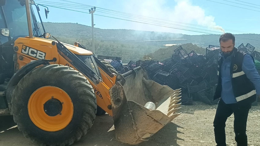 Kozan Oraganize Sanayi  Bölgesinde Fabrika Yangını