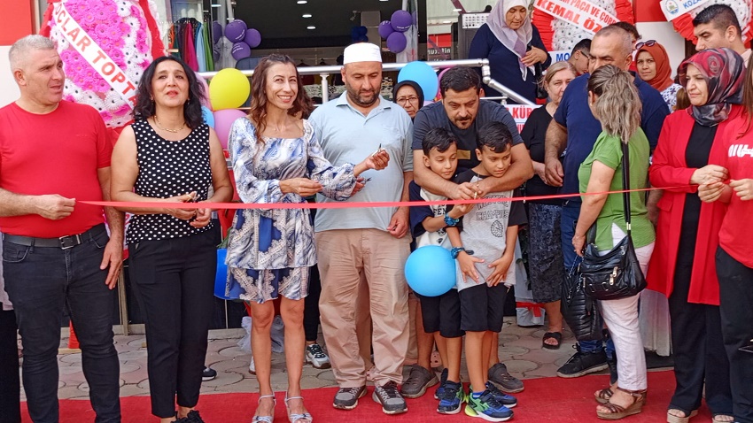 Masal giyim Kozanda Yeni Yerinde  Görkemli Bir Törenle Açıldı