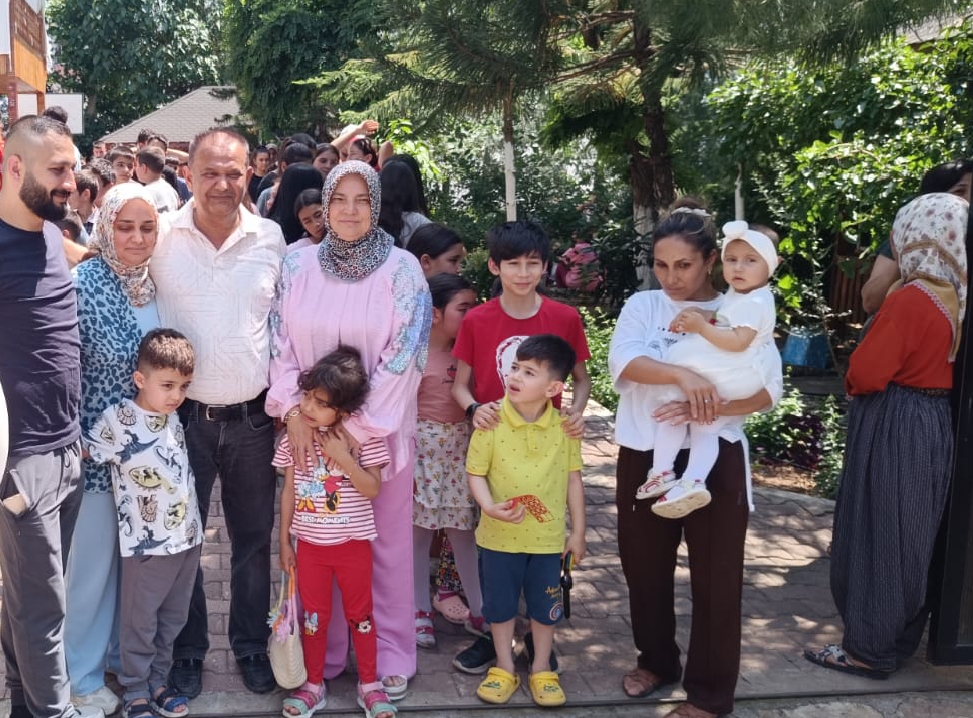 Baysal Ailesi’nin 20 Yıllık Bayram Geleneği Bu Yıl da Devam Etti