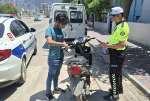 KOZAN’DA HUZUR OPERASYONLARI: SUÇLULAR YAKALANDI, UYUŞTURUCU VE SİLAHLAR ELE GEÇİRİLDİ