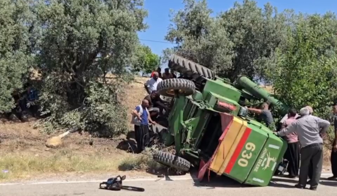 Kozan’da Biçerdöver Devrildi: 2 Kişi Yaralandı