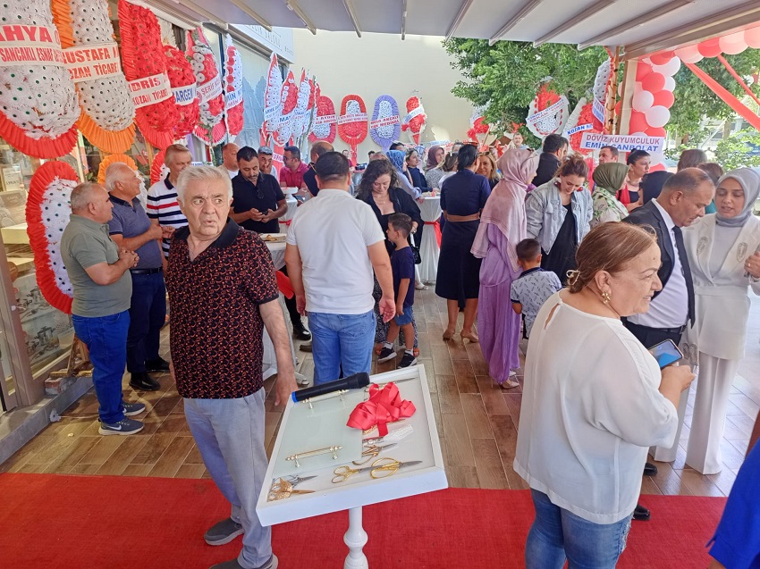 Schafer Kozan Bayii Hizmete Açıldı