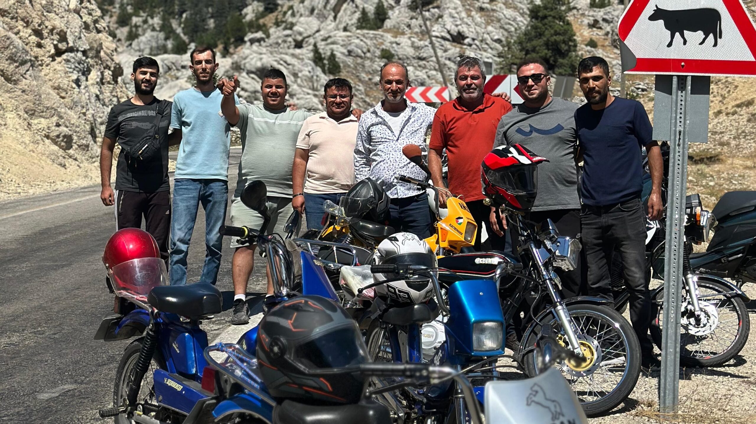 MOBILET TUTKUNLARI BULUŞTU RENKLİ ETKİNLİĞİNE İMZA ATTI