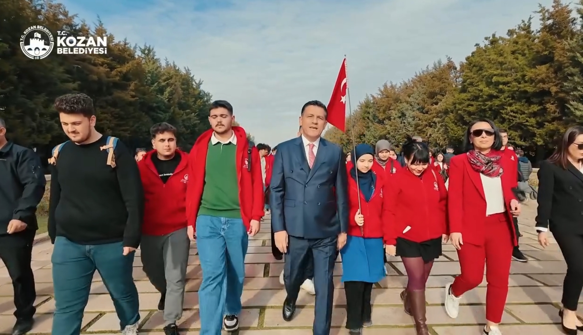 Kozan Belediyesi Nihat Atlı Eğitim Tesisleri Öğrencileri Anıtkabir’de Ata’nın Huzurunda