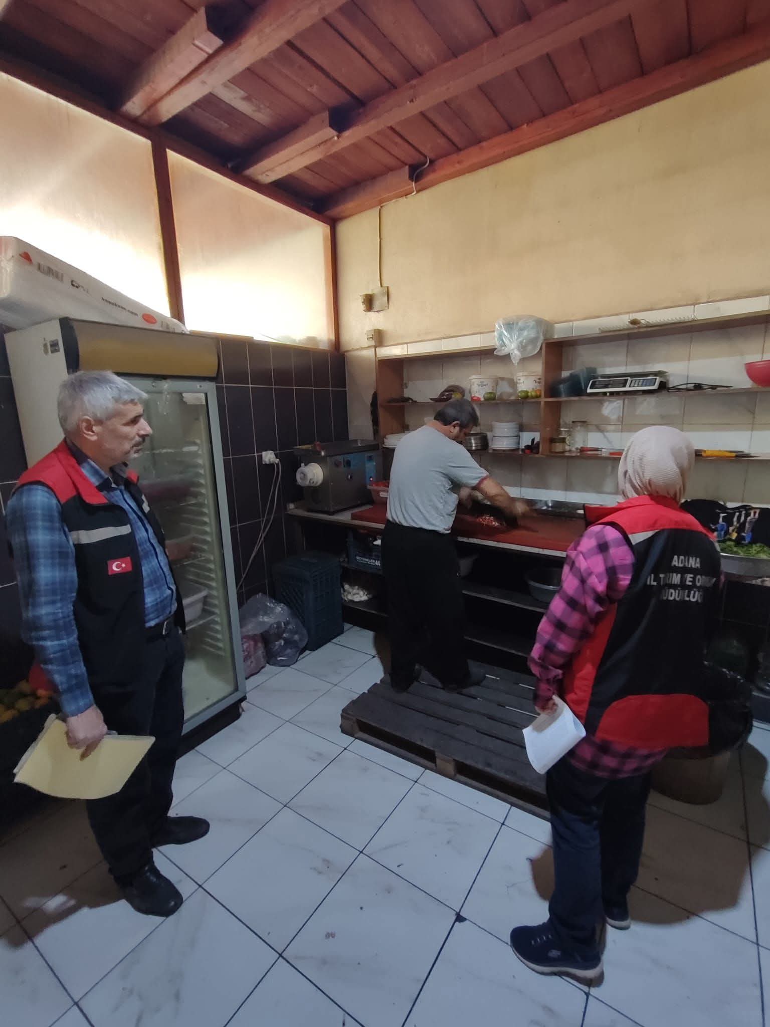Kozan’da 7/24 Gıda Denetimleri Aralıksız Devam Ediyor
