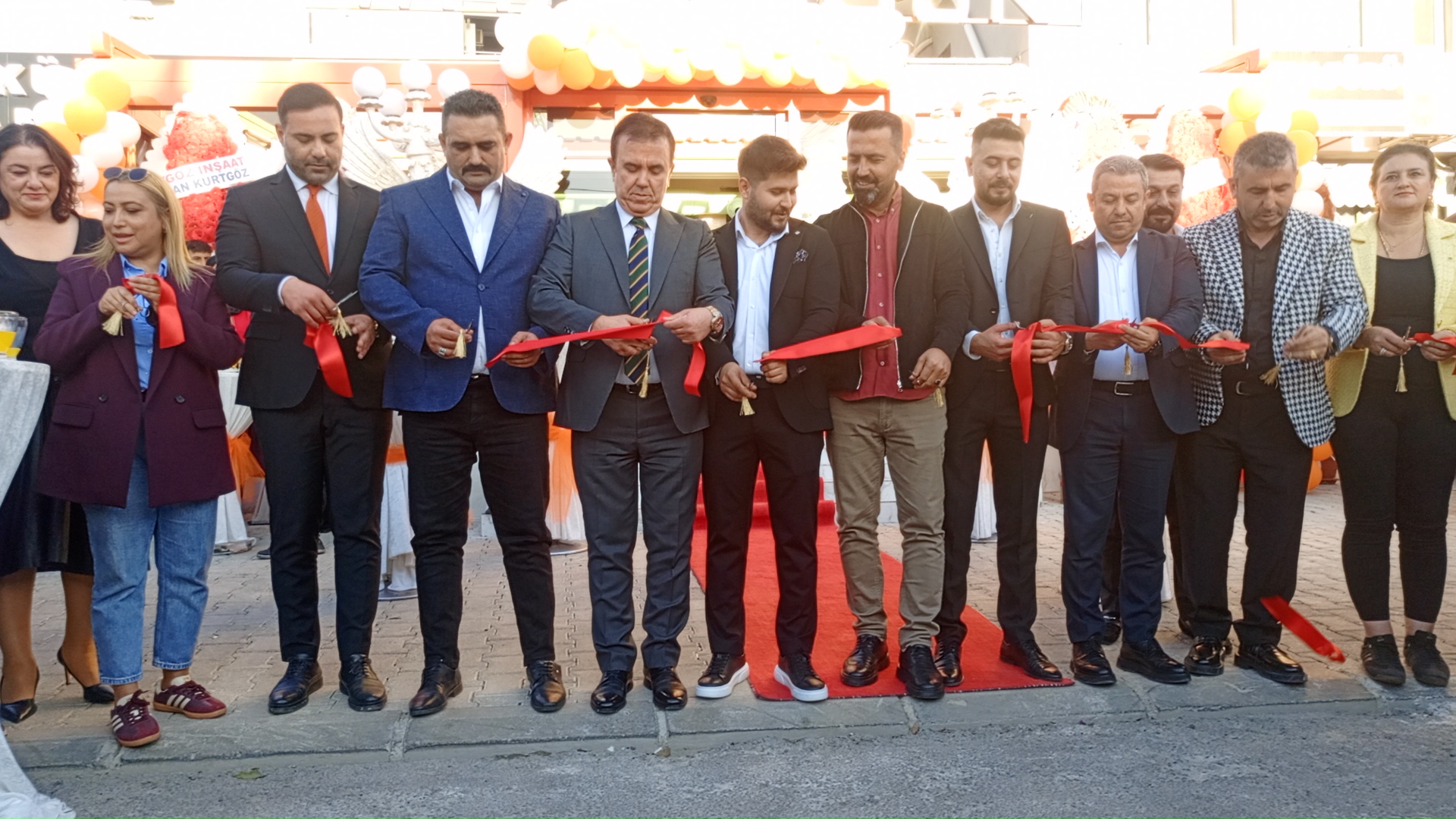 KOZAN’DA WHITEROCK KAFE & RESTORAN GÖRKEMLİ AÇILIŞLA HİZMETE BAŞLADI