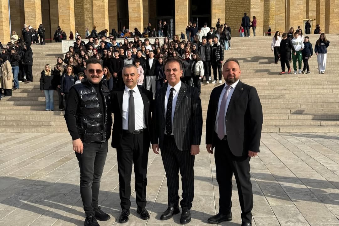 Kozan Belediyemizin onculugunde Nihat Atli Egitim Kurumu ogrencilerinin katilimiyla gerceklesti 2