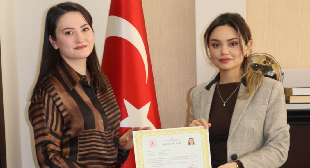 FEKE’DE BAŞARILI DOKTORA ANLAMLI ÖDÜL