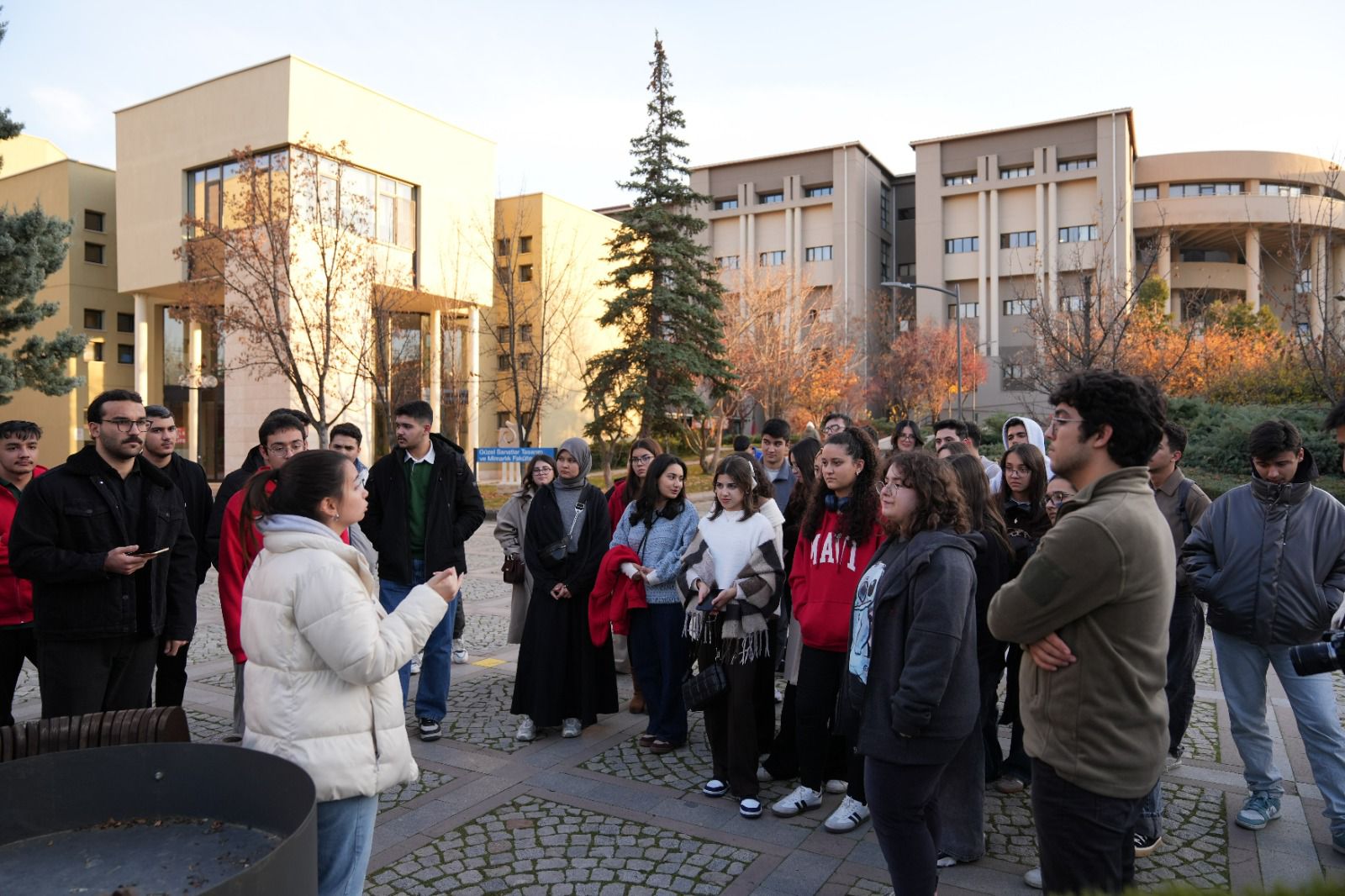 Kozan Belediyesi’nden Gençlere Ankara Gezisi
