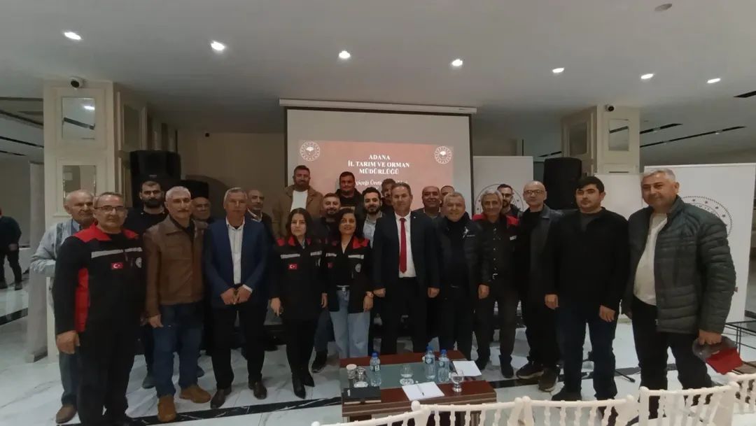 AYÇİÇEĞİ ÜRETİMİNDE MODERN TEKNİKLER CEYHAN’DA MASAYA YATIRILDI