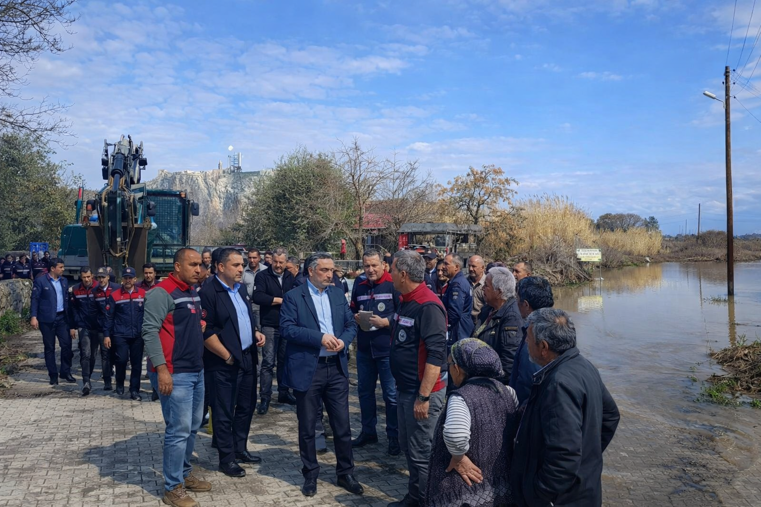 KOZAN’DA TAŞKIN SONRASI SAHA İNCELEMESİ