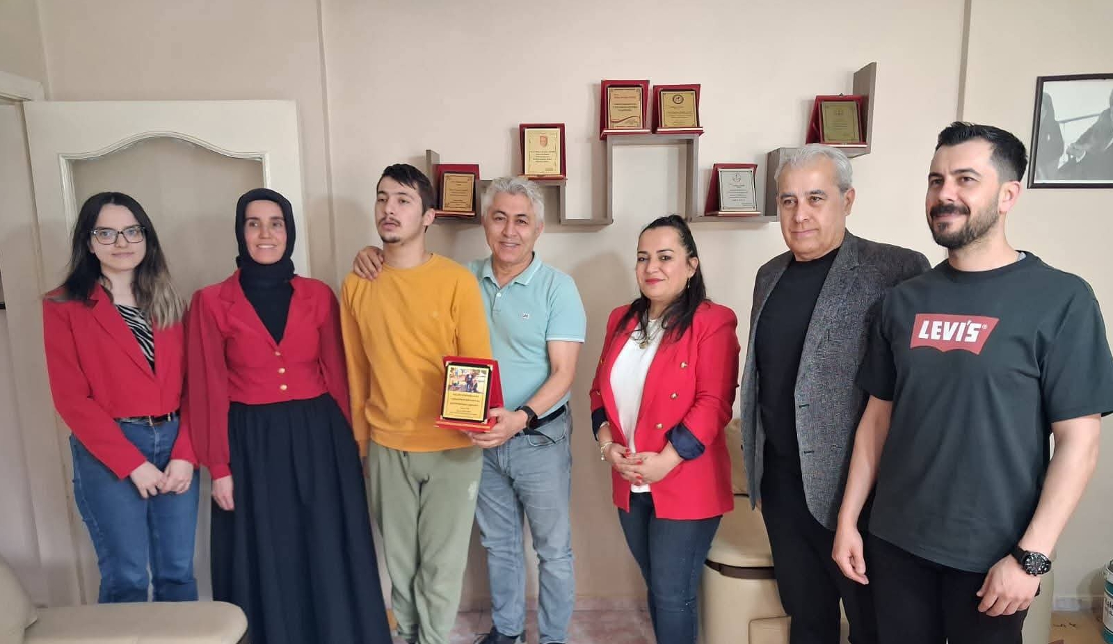 Dünya Otizm Farkındalık Günü’nde Duygulandıran Anlar: Arda’ya Anlamlı Sürpriz