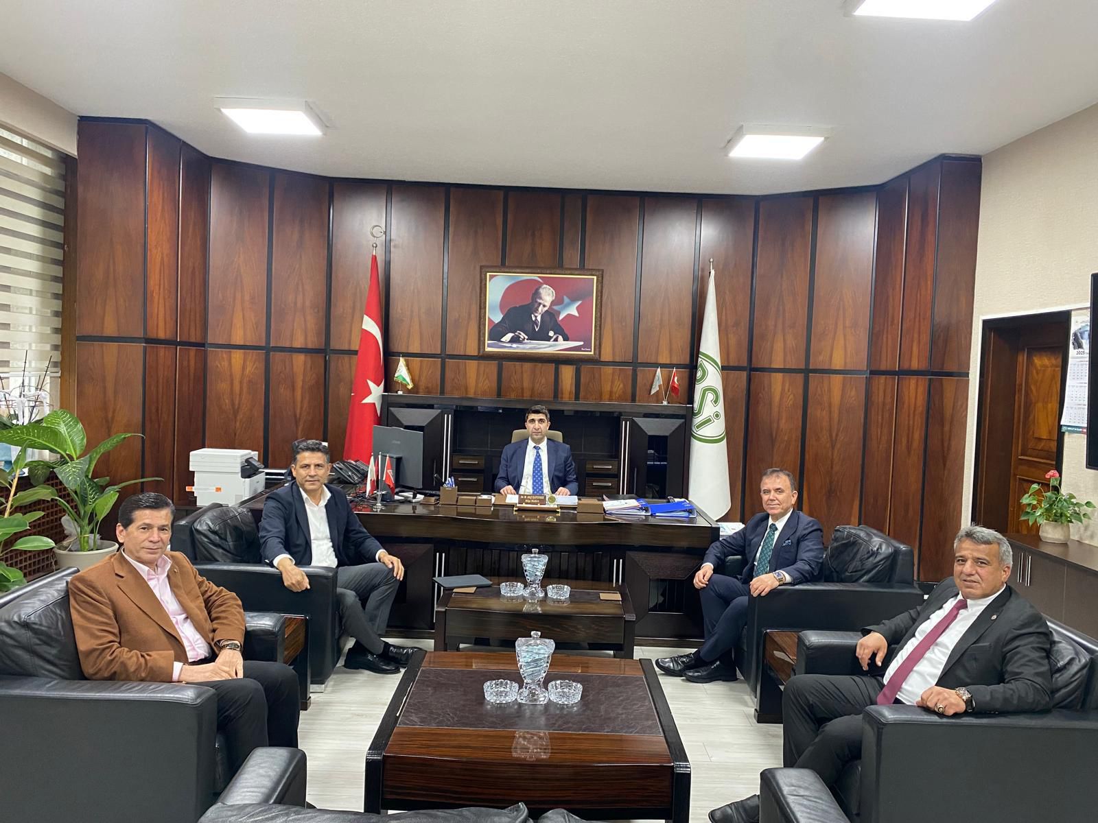 KOZAN OSB’YE YENİ ÇEVRE YOLU VE SULAMA HAMLESİ