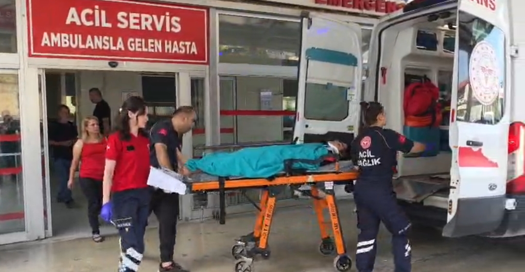 KOZAN SANAYİ SİTESİ’NDE MOTOSİKLET KAZASI: 15 YAŞINDAKİ SÜRÜCÜ AĞIR YARALANDI